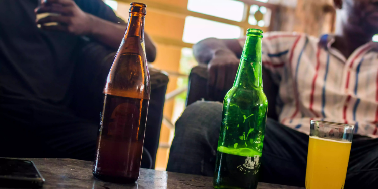 Men Drinking Alcohol. Photo/Samideeh |X