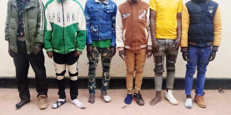 Why Suspects Have To Remove One Shoe And Belt After Arrest