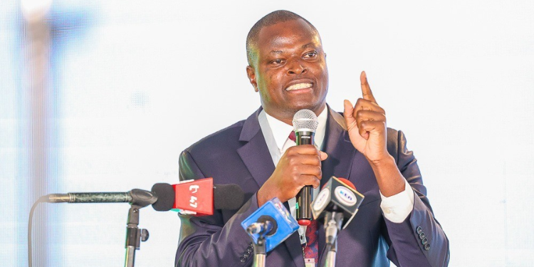 Ndindi Nyoro Explains How Ruto Govt Could Have Sold Safaricom Stake For Ksh2.5 Trillion Ndindi Nyoro Faults Govt For Selling Safaricom’s 15% Stake At Ksh 244.5B, Says It’s Worth Ksh 2.5 Trillion