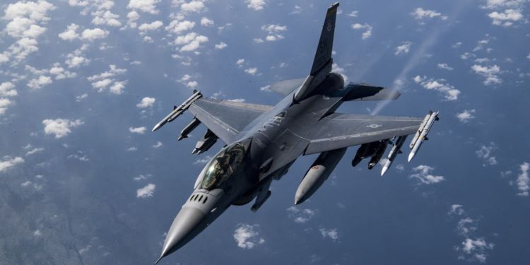 Iran Shoots Down U.s. F-15 Fighter Jet Near Hormuz Amid Rising Gulf Tensions