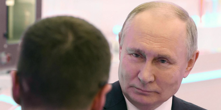 Luna Explains Why Trump Is Negotiating With Russia’s Vladimir Putin