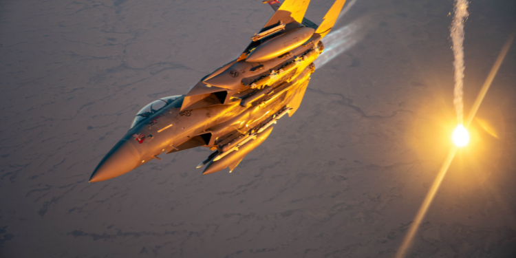 Explosions On Iran'S Strategic Island, Sirens In Bahrain, Missiles Over Kuwait - Is The Ceasefire Collapsing? Kuwait Missile Interceptions And Iran Island Blasts Trigger Tense Gulf Escalation