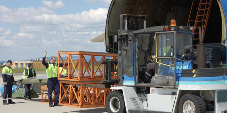 Celebi Personnel Manage A Cargo Loading Operation