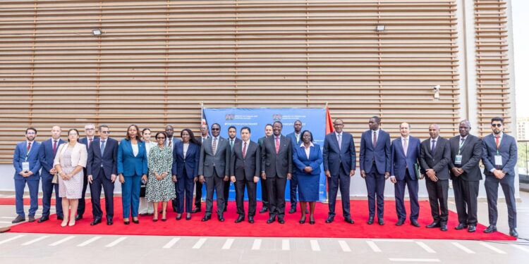 Morocco And Kenya’s Delegations In Nairobi During The Signing Eleven Instruments Of Cooperation In A Move To Bolster Their Bilateral Relations In Key Strategic Areas.