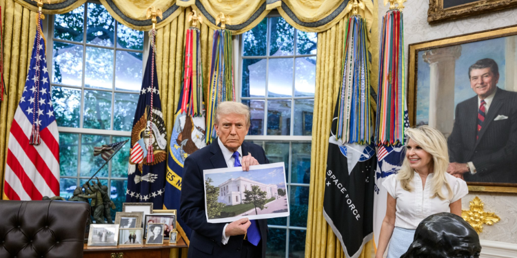Trump’s Triumphal Arch Proposal Faces Pushback Over Costs, Location