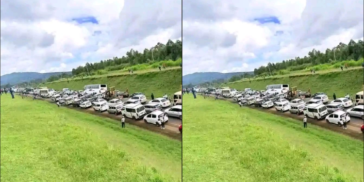 Motorists Stranded For Hours After Traffic Snarl-Up On Naivasha–Nakuru Highway Naivasha–Kimende Road Traffic Snarl-Up Leaves Commuters Stranded