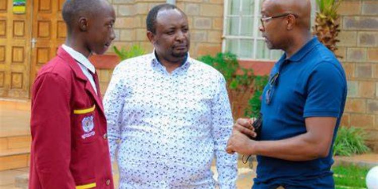 Ndung’u Nyoro Was Born In Igore Farm Before Relocating To Molo In Nakuru County, Where He Attended Mona Primary School And Njoro Highschool.