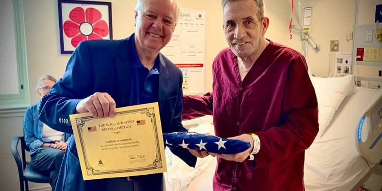 Veteran Who Singlehandedly Took Out Enemy Strongholds, Moved Wounded Soldiers Honored Vietnam War Veteran Colonel Gordon Roberts Is Presented With A Flag By Sen. Lindsey Graham.
