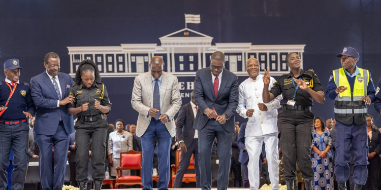 Ruto Announces New Framework For 1.3 Million Private Security Officers Ruto Unveils Plan To Link Kenya’s 1.3 Million Private Security Officers With Police