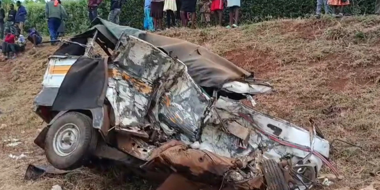 8 People Dead As Truck Flattens Tuk Tuk In Highway Crash 8 People Dead As Truck Flattens Tuk Tuk In Highway Crash