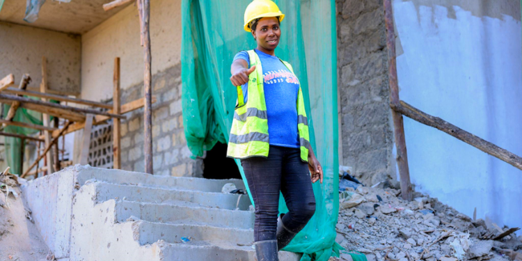 Blue Valley Housing Project Rises As Young Professionals Gain Hands-On Experience 
