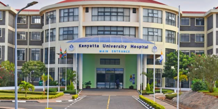 Kenyatta University Teaching, Referral &Amp; Research Hospital (Kutrrh) Entrance Photo/ Kutrrh