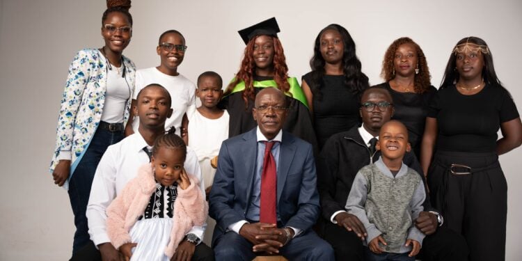 Kakamega Senator Boni Khawale Pose For A Photo With His Family On September 26, 2026, After The Graduation Of Flavia Khalwale From Uon. Photo/Khalwale. 