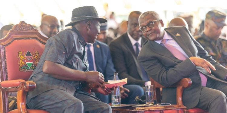 President William Ruto has clarified on disagreement with Ugandan President Yoweri Museveni over competing refinery projects in East Africa.
