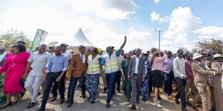 Ruto Gives Order On Road Heading To Kalonzo'S Home Ruto Orders 3Km Road To Kalonzo’s Home As Part Of Ksh 27.745 Billion Kitui Development Plans