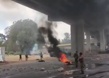 Uon Students Block Waiyaki Way, Stage Protests Again