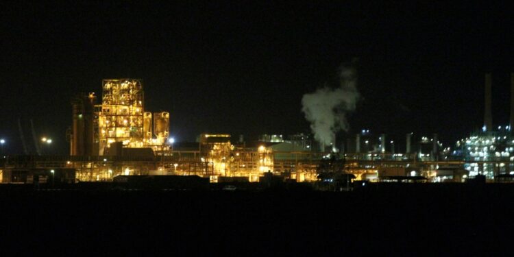 Shutdown Of Libya Oil Sites Spreads To Second Terminal Libya'S Brega Refinery And Oil Terminal Pictured On March 11, 2014 | Afp