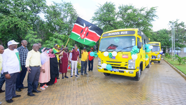 William Ruto Gifts Buses To Mombasa Schools