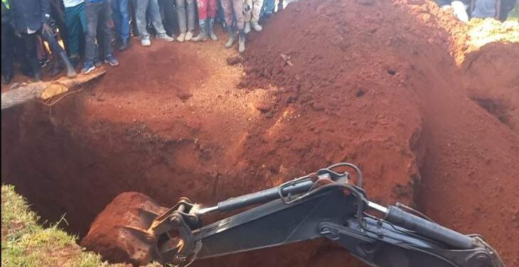 Man Buried Alive After Pit Latrine Caves In An Excavator Digs Through A Pit Latrine Where A Man Was Trapped After It Caved In.photo/Courtesy
