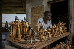 Dr Congo Fishermen Pin Hopes On Tourism As Stocks Dwindle