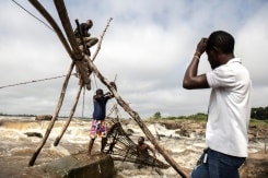 Dr Congo Fishermen Pin Hopes On Tourism As Stocks Dwindle