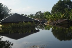Aid Slowly Reaches Nigerian Flood Victims