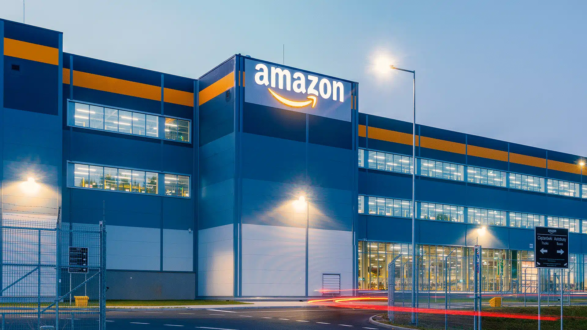 Amazon'S Retail Business Grew  By39% Year-Over-Year, At A $245 Billion Annual Run Rate. 
Photo: Courtesy
