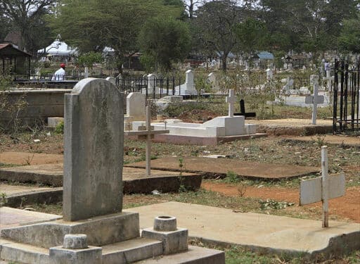 Lang’ata Cemetery Clean Up Lang'Ata Cemetery