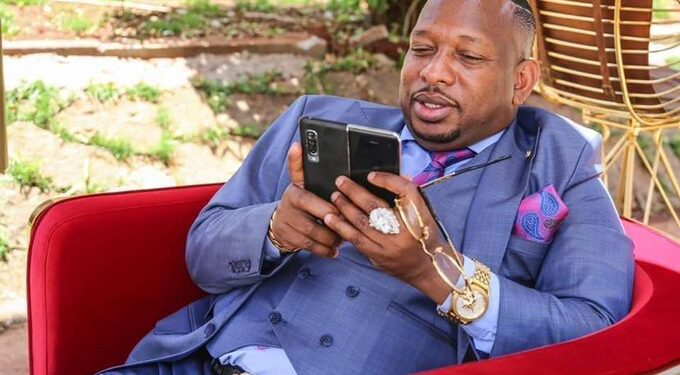 Sonko Begs Ruto To Help Him Recover Frozen Cash Sonko Wants Ruto To Help Him Regain His Money So That He Can Help Kenyans.photo/Mike Sonko,Twitter