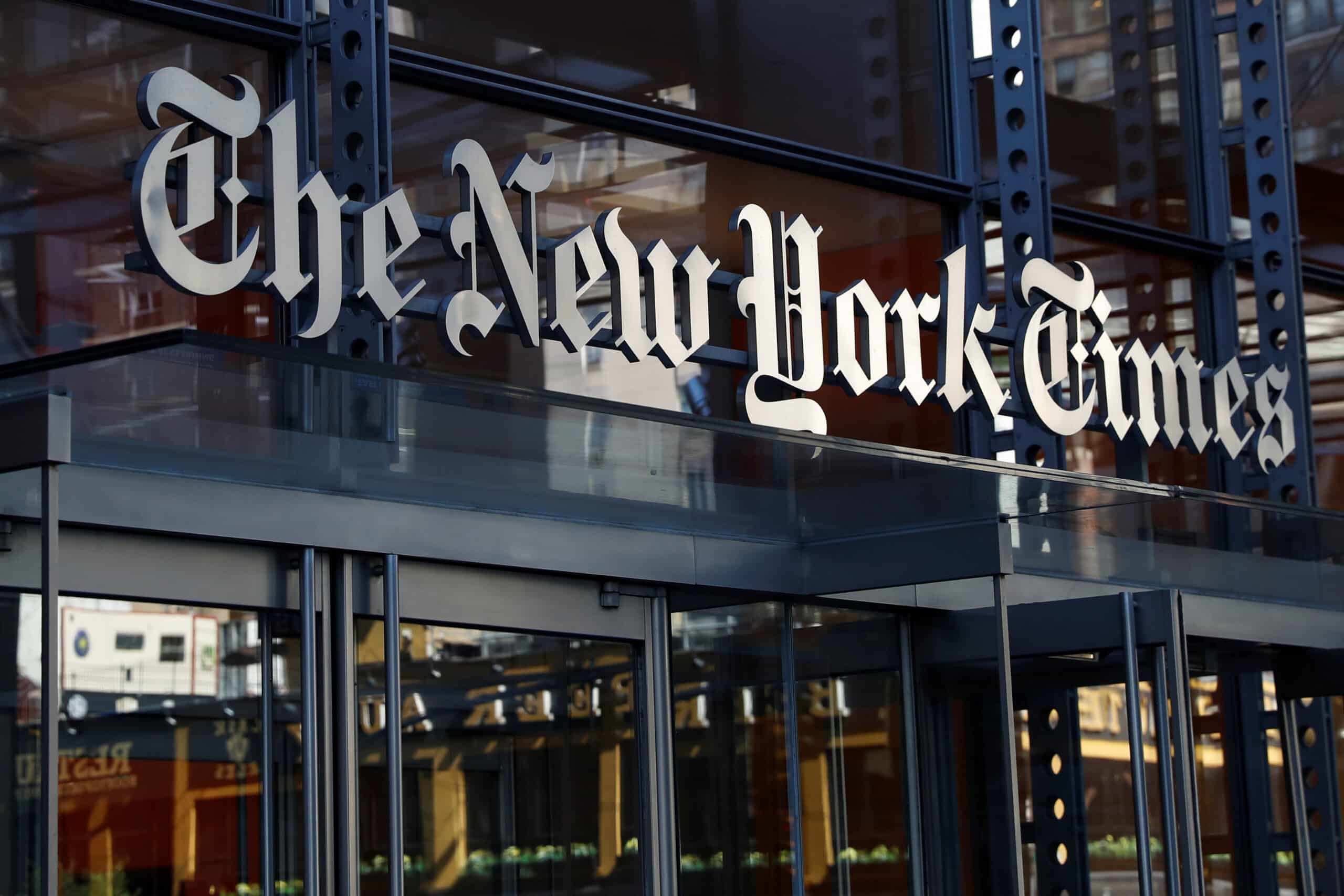 New York Times’ Blue Badge Removed For Not Paying Subscription Fee

Photo Courtesy