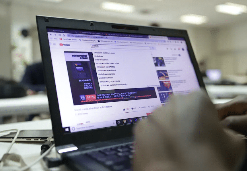 The Zimbabwean Government Recently Shutdown The Internet By Ordering Mobile Companies To Withhold Mobile Data | Epa-Efe/Stf