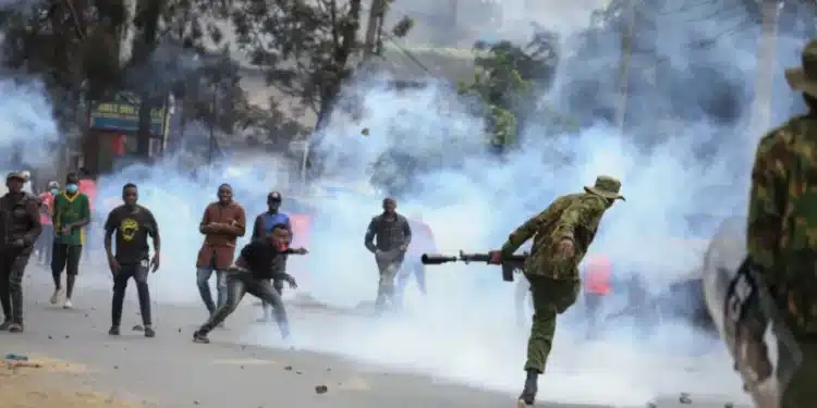 Protester Threw Teargas Into Kangemi School - Machogu