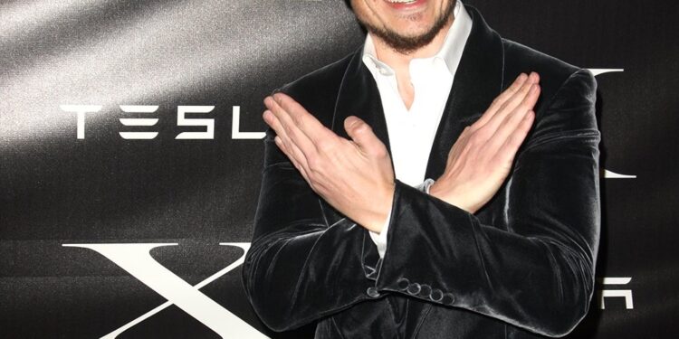 Twitter Cuts Requirements For Ad Revenue Sharing Twitter Has Lowered The Requirements For Its Creator Payout Program.