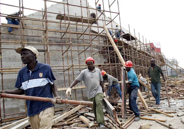 Student Stuck In Mjengo After Failing To Raise Ksh27K Isaac Okoth Working At A Construction Site As Casual Laborer Earns Ksh.500