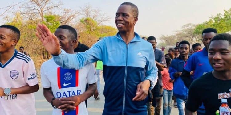 Ex-Zambia President Edgar Lungu Banned From Jogging Ex Zambian President Greeting Citizens During His Jogging Sessions.