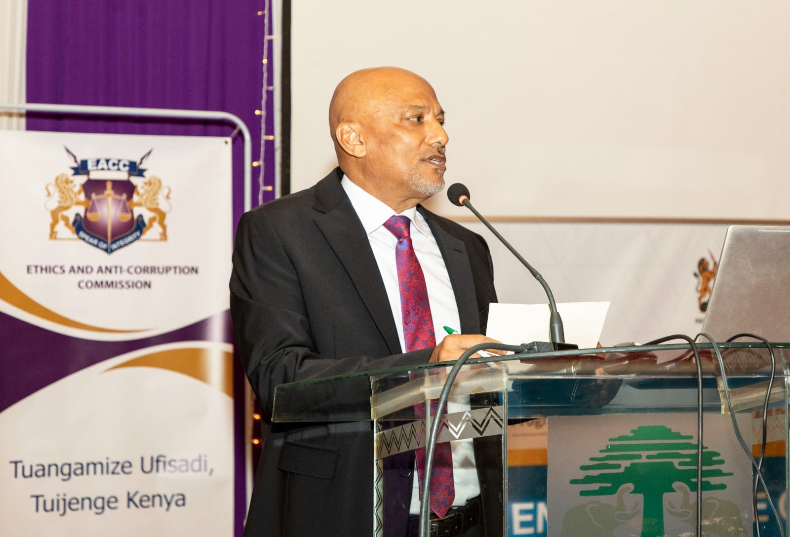 Eacc Has Warned Against Paying Fake Papers. Eacc Ceo Twalib Mbarak. Photo/Dci.