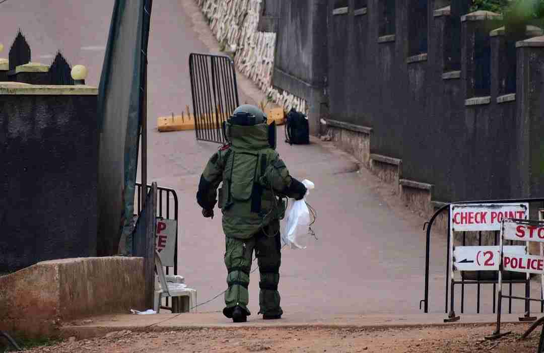 Museveni Bans Strangers From Entering Churches And Bars Ugandan President Yoweri Kaguta Museveni Has Issued Tough Guidelines To Prevent Attacks.