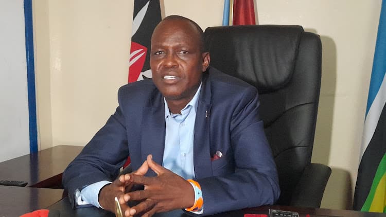 Turkana Governor Splashes 400K To Praise Ruto