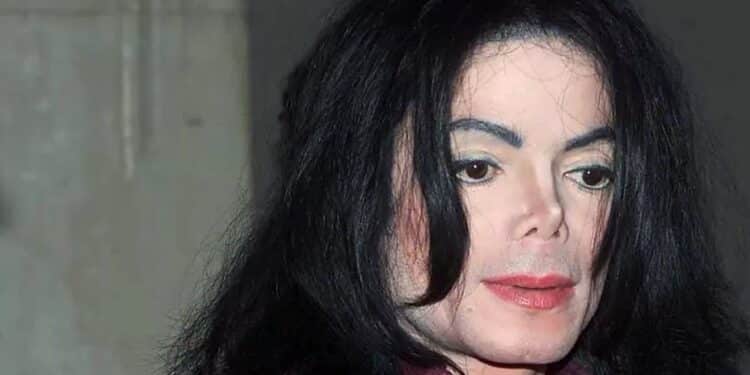 Micheal Jackson'S Hat Sells For Ksh12 Million Micheal Jackson'S Hat Sells For 82K Dollars