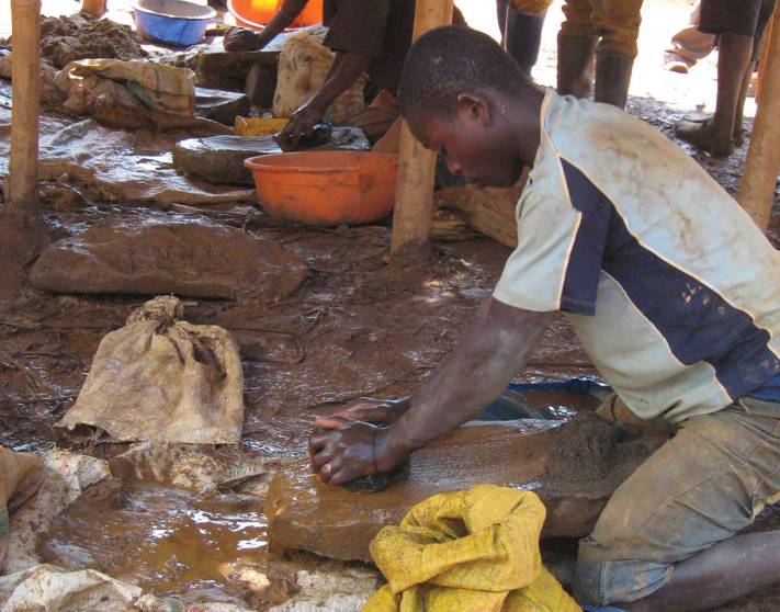 Govt' Shuts Down 3,000 Mining Companies