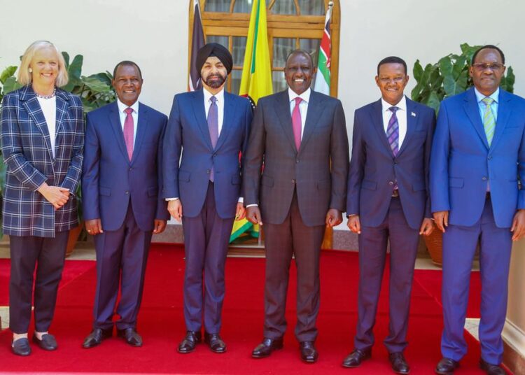 From Left: Us Ambassador To Kenya Meg Whitman, Treasury Cs Njuguna Ndung'U, World Bank President Ajay Banga, President William Ruto, Tourism Cs Alfred Mutua And Treasury Ps Chris Kiptoo In A Past Meeting At State House. 