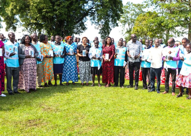 Govt Issues Kenyan-Made Smartphones To Health Promoters