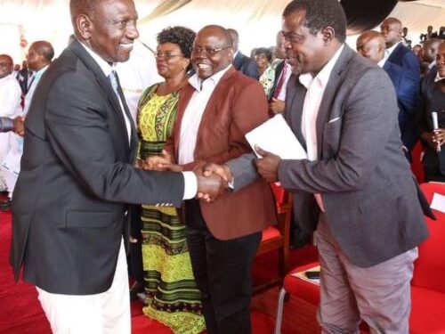 Omtatah Ranked Top As Governors Beat All Elected Leaders A Collage Of Peesident William Ruto And Busia Senator Okiya Omtatah.