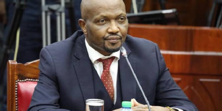 Moses Kuria Forced To Leave Maina Wanjigi Burial