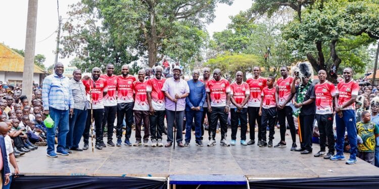 Mudavadi Urges Leaders To Work And Stop Blaming Uhuru Kenyatta Govt Musalia Mudavadi With President Ruto At A Past Event. Photo-Opcs