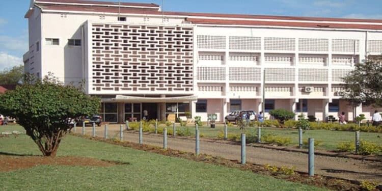 Drama As Suspect Is Dragged Out Of Hospital &Amp; Lynched By Mob