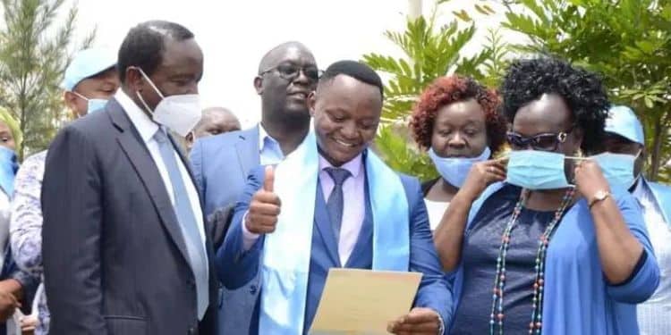 An Old Photo Of Blogger Derrick Mbugua (Center) And Wiper Party Leader Kalonzo Musyoka During A Past Campaign Period. 