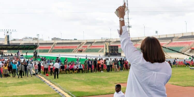 Rachel Ruto, Pastor Ng'ang'a Among Kenyans At Benny Hinn Crusade Rachel Ruto, Pastor Ng'ang'a Among Kenyans At Benny Hinn Crusade