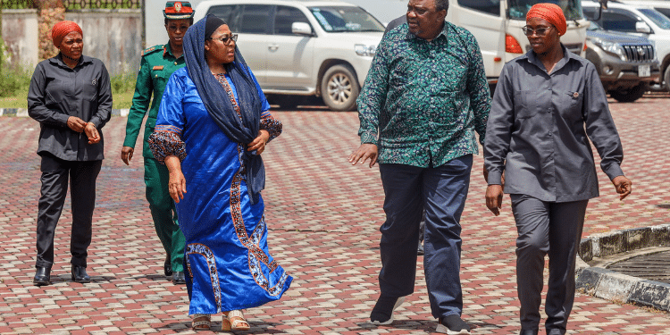Uhuru Holds Closed-Door Meeting With Samia Suluhu Amid Au Job Debate Former Kenyan President Uhuru Kenyatta With Tanzania President Samia Suluhu. Photo/Office Of The 4Th President Kenya.