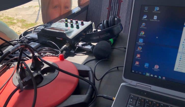 Citizen Tv's Obachi Machoka Calls Out Nrg Presenter Citizen Tv's Obachi Machoka Calls Out Nrg Presenter